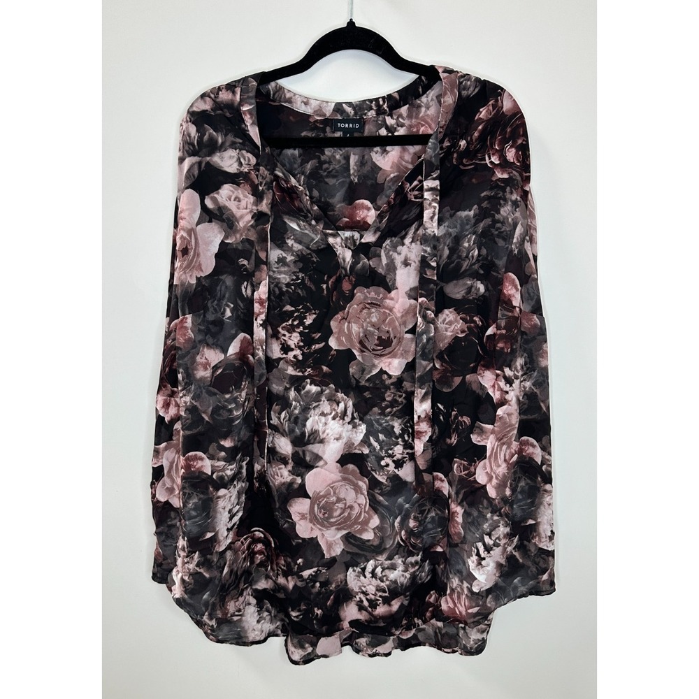 Torrid Floral Georgette Tie Neck Top Blouse Plus Size 4 4X Quiet Luxury Office - Picture 2 of 13